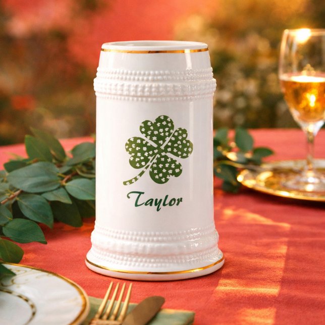 Chope À Bière Clover à quatre feuilles shamrock (Créateur téléchargé)