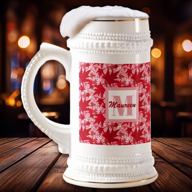 Chope À Bière Feuilles d'érable sur un Arrière - plan rose (Maple Leaves Red on Pink - Bar Scene - The Canadian Outpost Shop)