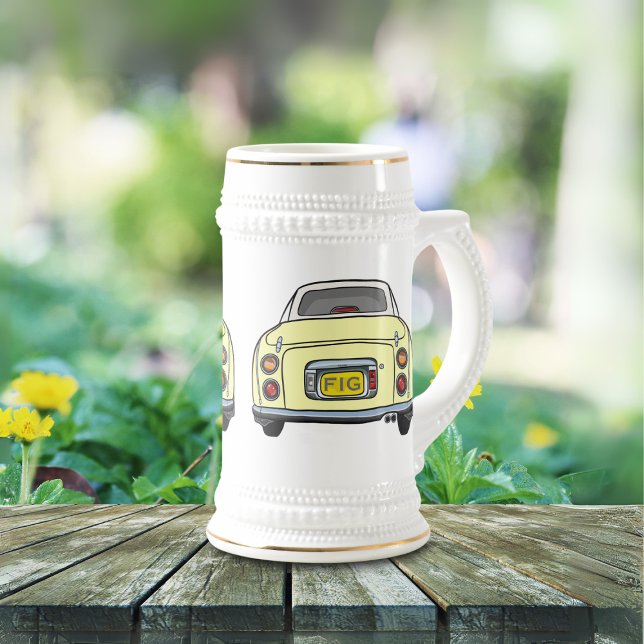 Chope À Bière Figarines Monogramme Jaune Figaro Car Bière Stein (Fun figaro beer stein for the yellow figaro driver (when they are not driving) Add your initials)