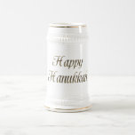 Chope À Bière Joyeuse Hanoukka Gold Typographie Elegant Chanukah<br><div class="desc">Happy Hanoukka Golden Text Typography Elégant Festival de lumières de Chanukah Fête de la bière Stein Mug</div>