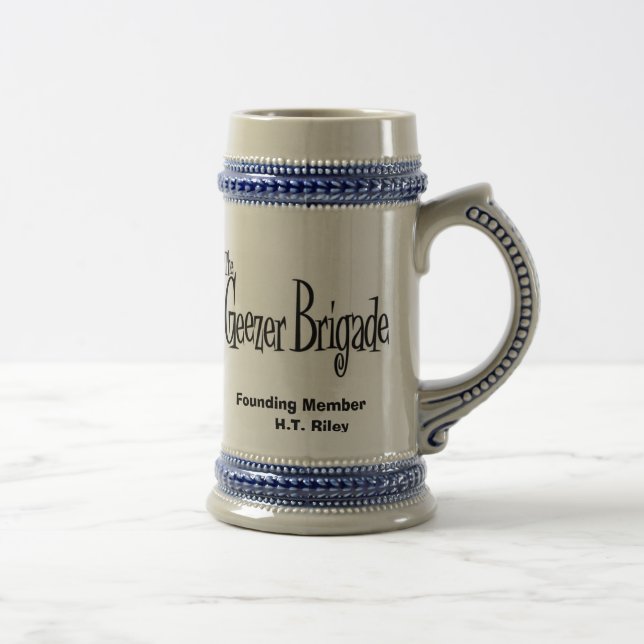 Chope À Bière Membre fondateur      H.T. Riley (Droite)