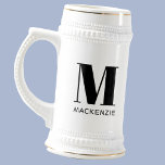 Chope À Bière Monogramme Nom initial Simple<br><div class="desc">La typographie moderne minimaliste monogramme design de nom initial qui peut être modifié pour personnaliser.</div>