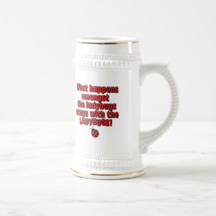 Chope À Bière Parmi les coccinelles