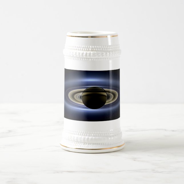 Chope À Bière Saturne éclipse le Soleil vu de l'orbiteur Cassini (Centre)