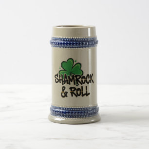 Chope À Bière Trèfle et rock drôle de la Saint-Patrick irlandais