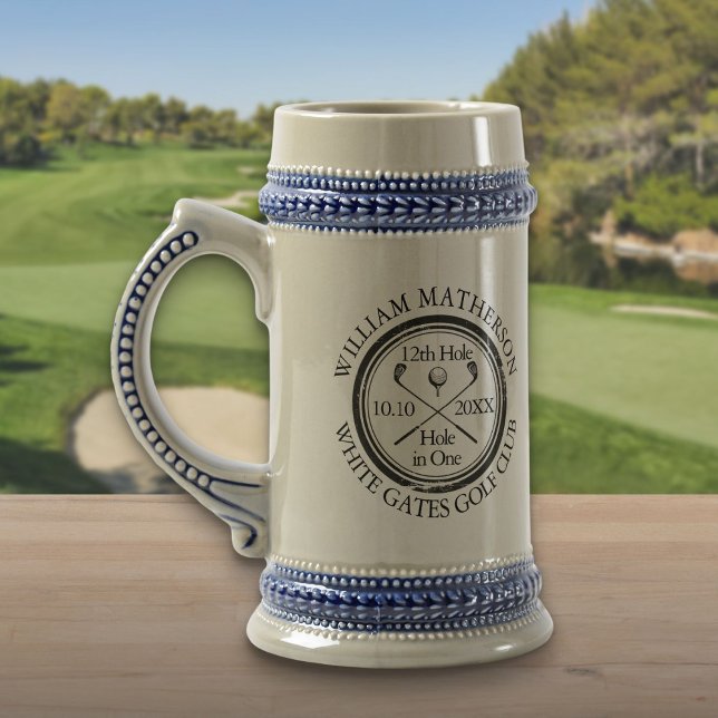 Chope À Bière Trou personnalisé dans un golf classique (Personalized Hole in One Classic Golf Beer Stein)