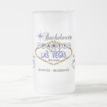Chope Givrée Bachelorette Party à Las Vegas - Bleu foncé<br><div class="desc">🥇 UN DESIGN D'ART ORIGINAL DE Donna Siegrist SEULEMENT DISPONIBLE SUR ZAZZLE! Bouge de bière congelée prête à vous personnaliser. REMARQUE : SEULEMENT CHANGER LES ZONES MODÈLES NÉCESSAIRES! 😀 Si nécessaire, vous pouvez supprimer le texte et commencer à ajouter le texte et la police que vous voulez. 📌 Si vous...</div>