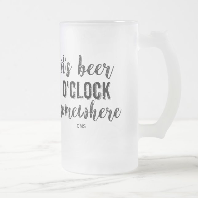 Chope Givrée C'est Beer O'Clock Quelque part drôle Monogramme V (Droit)