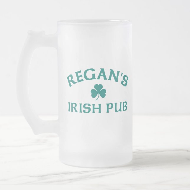 Chope Givrée Le pub irlandais de Regan  (Gauche)