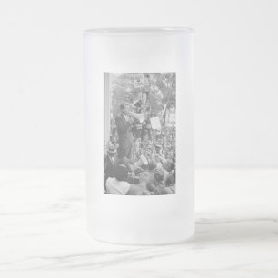 Chope Givrée Le sénateur Robert Kennedy en campagne pour le pré