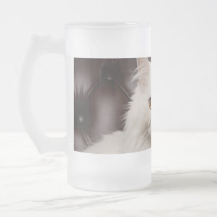 Chope Givrée Majestic white cat