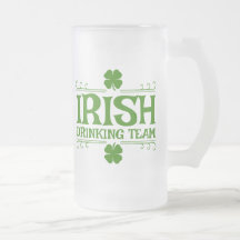 Shamrock de l'équipe de boisson irlandaise