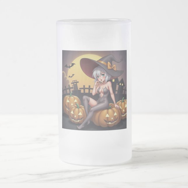 Chope Givrée Une sorcière d'Halloween aux yeux verts sur Jack-O (Centre)