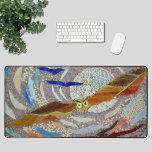 Chouette<br><div class="desc">Ce tapis de bureau unique est décoré d'une chouette volante et d'une mosaïque de lune aux couleurs riches. Mosaïque originale © Michele Davies.</div>