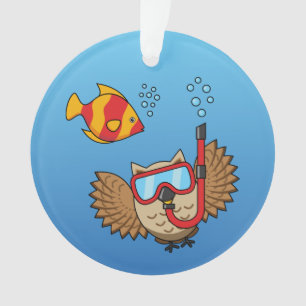 Chouette avec masque tuba et poisson tropical