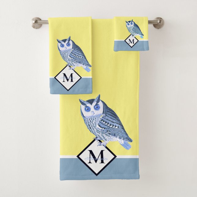 Chouette bleue bleue et jaune Monogramme nom (En situation)