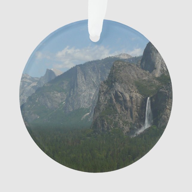 Chute de Bridalveil et Half Dome à Yosemite (devant)