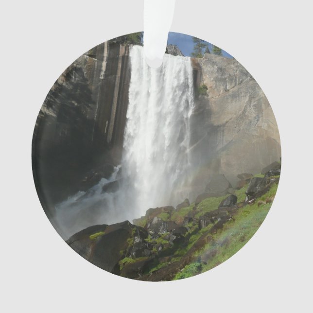 Chutes de Vernal I dans le parc national de Yosemi (devant)