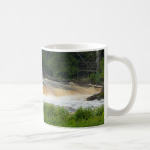 Chutes Inférieures À Tahquamenon Café Mug