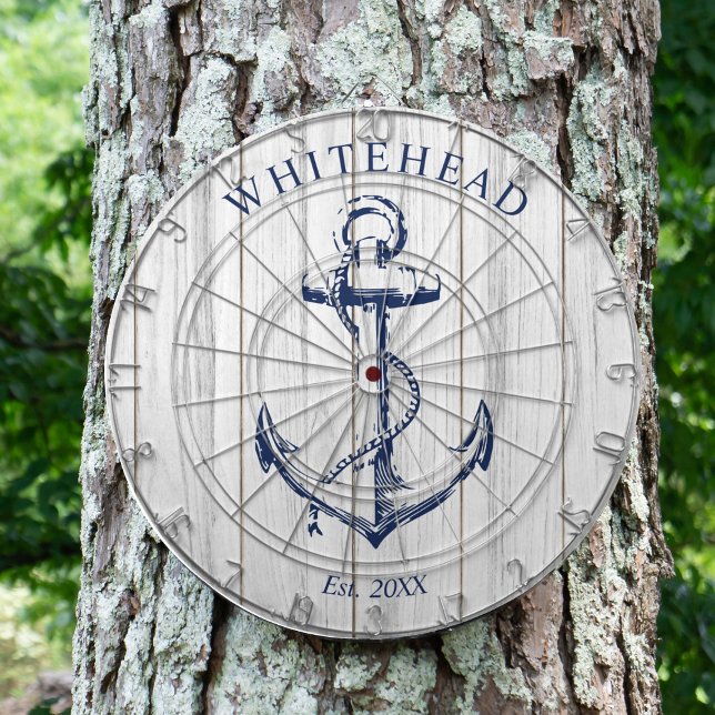 Cible De Fléchettes Ancre de monogramme nautique en bois blanc (Personalized nautical anchor design. Great for a family reunion, wedding, or family gift.)