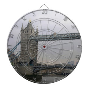 Cible de flechettes avec Tower Bridge sur la Tamis