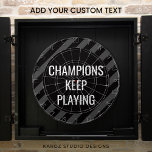 Cible De Fléchettes Citation de la grotte de l'homme noir<br><div class="desc">Black Man Cave Cave Cible de flechettes a un design de rayures modernes noir et gris avec une citation inspirante "Les gagnants n'abandonnent jamais" pour ces joueurs compétitifs - cadeau parfait pour lui, votre mari ou votre père. Modifiez le devis si vous le souhaitez avec la section "Personnalisez ce modèle"....</div>