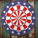 Cible De Fléchettes Drapeau américain - Couleurs Tableau noir<br><div class="desc">Montrez votre esprit patriotique avec notre American Flag Dartboard, un ajout parfait à votre salle de jeux ou à votre espace de vie. Ce tableau de bord présente les couleurs emblématiques du drapeau américain, rouge, blanc et bleu, symbolisant la fierté et l'unité des États-Unis. Élevez votre soirée de jeu avec...</div>