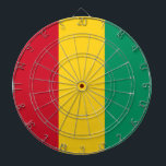 Cible De Fléchettes Drapeau de la Guinée (pays africain)<br><div class="desc">Ce dessin présente le drapeau national de la Guinée (officiellement connu sous le nom de République de Guinée ; en français, République de Guinée), qui est un pays côtier d'Afrique de l'Ouest. La Guinée était autrefois connue sous le nom de Guinée française (en français, "Guinée française"), et le pays moderne...</div>