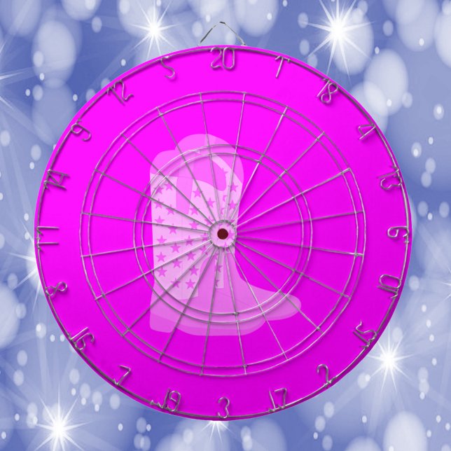 Cible De Fléchettes Étoiles de cowboy Boots Arrière - plan rose (A dartboard featuring a pink pair of cowboy boots with stars.)