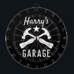Cible De Fléchettes Garage de voiture sur mesure ou panneau de fléchet<br><div class="desc">Garage homme personnalisé ou cadeau de carte de fléchettes mancave. Conception d'outil marteau cool avec nom personnalisé et couleur arrière - plan. Idée cadeau de Noël ou d'anniversaire pour mari, père, petit ami, grand-père, patron, collègue, menuisier, ouvrier du bâtiment, constructeur, garçon, enfants etc. Décor tendance pour la maison pour mécanicien,...</div>