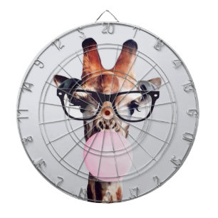 Cible De Fléchettes Girafe portant des lunettes soufflant un bubble gu