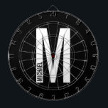 Cible De Fléchettes Monogramme et nom personnalisés modernes<br><div class="desc">Conception moderne Monogramme avec lettre monogramme personnalisée "M" et nom dans le style moderne sans serif police style.

Un cadeau parfait pour lui,  un cadeau de fête des pères et plus encore.</div>