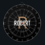 Cible De Fléchettes Nom de monogramme en or noir moderne<br><div class="desc">Tableau de fléchettes noir moderne avec un nom blanc et monogramme d'or. Personnalisez avec le nom et l'initiale.</div>