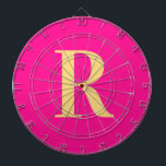Cible De Fléchettes Simple Monogramme moderne Hot rose<br><div class="desc">Il s'agit d'un monogramme simple, moderne et personnalisé. Ce design élégant est en rose chaud tendance avec typographie stylisée. Il est parfait pour un cadeau personnalisé ou idéal comme un nouvel accessoire de salle de jeux mignon pour vous-même. Ajoutez simplement votre lettre initiale en la tapant dans la zone de...</div>