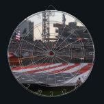 Cible De Fléchettes Tableau de bord de l'indicateur<br><div class="desc">Un tableau de bord avec une photo du drapeau américain exposée sur un terrain de balle. Si vous croyez que le coût et l'expédition est trop cher à payer. Rejoignez Zazzle Black au check out pour obtenir une livraison gratuite illimitée, d'énormes réductions et de grandes exclusivités toute l'année. Une adhésion...</div>