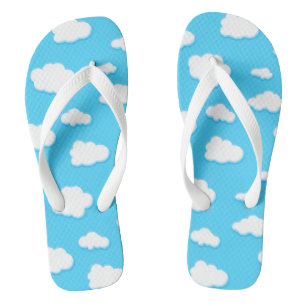 ciel de bleu et de nuages blancs duveteux - tongs