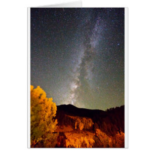 Ciel nocturne de manière laiteuse d'automne