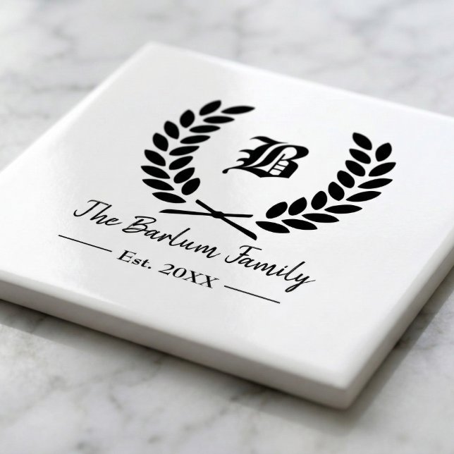 Cimier Famille Monogramme Carreaux de céramique (Family Crest Monogram Ceramic Tile)