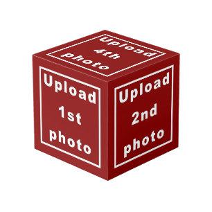 Cinq photos sur le cube photo rouge