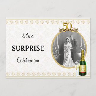 Cinquantième invitations d'or élégantes de fête