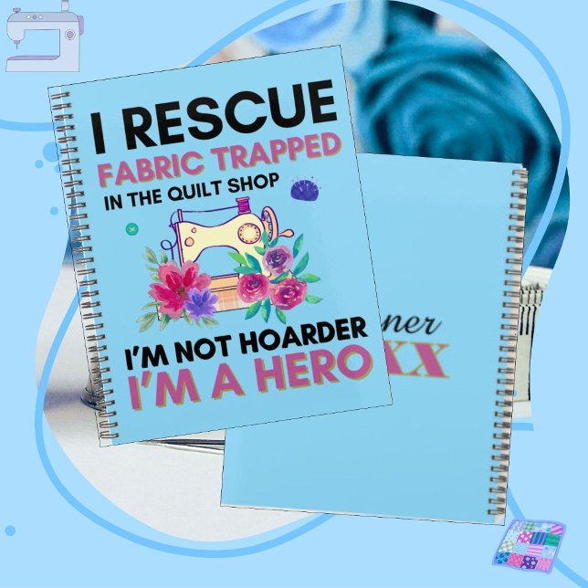 Citation de couture drôle Machine à coudre florale (Funny Sewing Planner/Quilt Gift/ Planner Standard baby blue color, Purple, Pink, Black, Blue, sewing)
