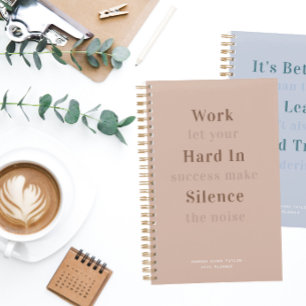 Citation Dusty Pink   Monogramme Hebdomadaire Mens