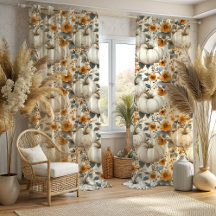 Citrouilles blancs et fleurs orange tombent