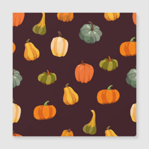 Citrouilles Colorées : Élégance Automnale Sombre.