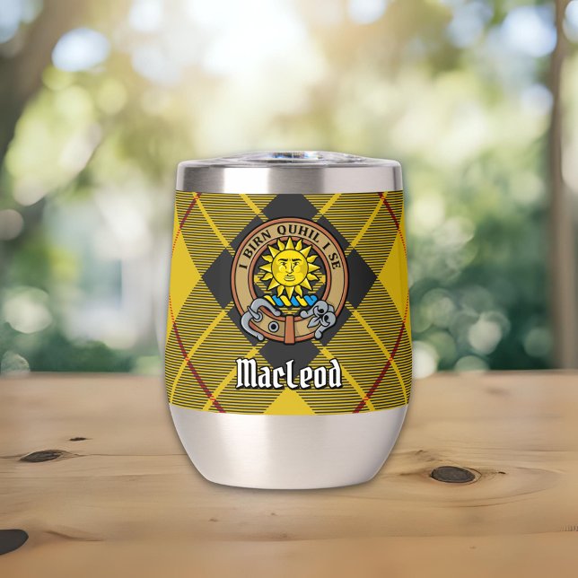 Clan MacLeod de Lewis Crest sur Tartan (Créateur téléchargé)