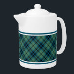Clan vert clair Keith Ancient Tartan<br><div class="desc">Teapot avec l'ancien tartan de famille pour Clan Keith. Plaid écossais vintage de 1838 en bleu clair et vert,  avec des reflets noirs. Choisissez entre deux tailles. Des tasses et des tasses assorties sont disponibles.</div>