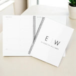 Classic Élégant Moderne Minimaliste Nom Monogramme<br><div class="desc">Obtenez l'organisation et le style en un avec notre Classic Elegant Moderalist Monogram Planner. Ce planificateur méticuleusement conçu allie élégance intemporelle et minimalisme contemporain, ce qui en fait un outil essentiel pour rester au-dessus de votre horaire. Conçu avec précision et attention au détail, ce planificateur est plus qu'un simple élément...</div>