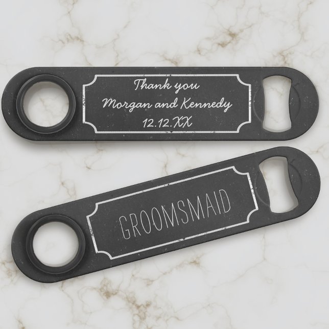 Clé de la barre Groomsmaid du Mariage de tableau d (Rustic Chalkboard Wedding Groomsmaid Bottle Opener with space for your name and message)