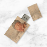 Clé USB Lecteur flash USB photo personnalisé<br><div class="desc">Lecteur flash USB personnalisé. Personnalisez-le avec votre photo bébé nouveau-né ou d'autres photos et texte personnalisés. Cliquez sur Customiser pour ajouter d'autres photos ou du texte et créer un design unique d'un genre.</div>