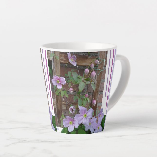 Clematis rose Fleurs Latte Mug (Angle droit)